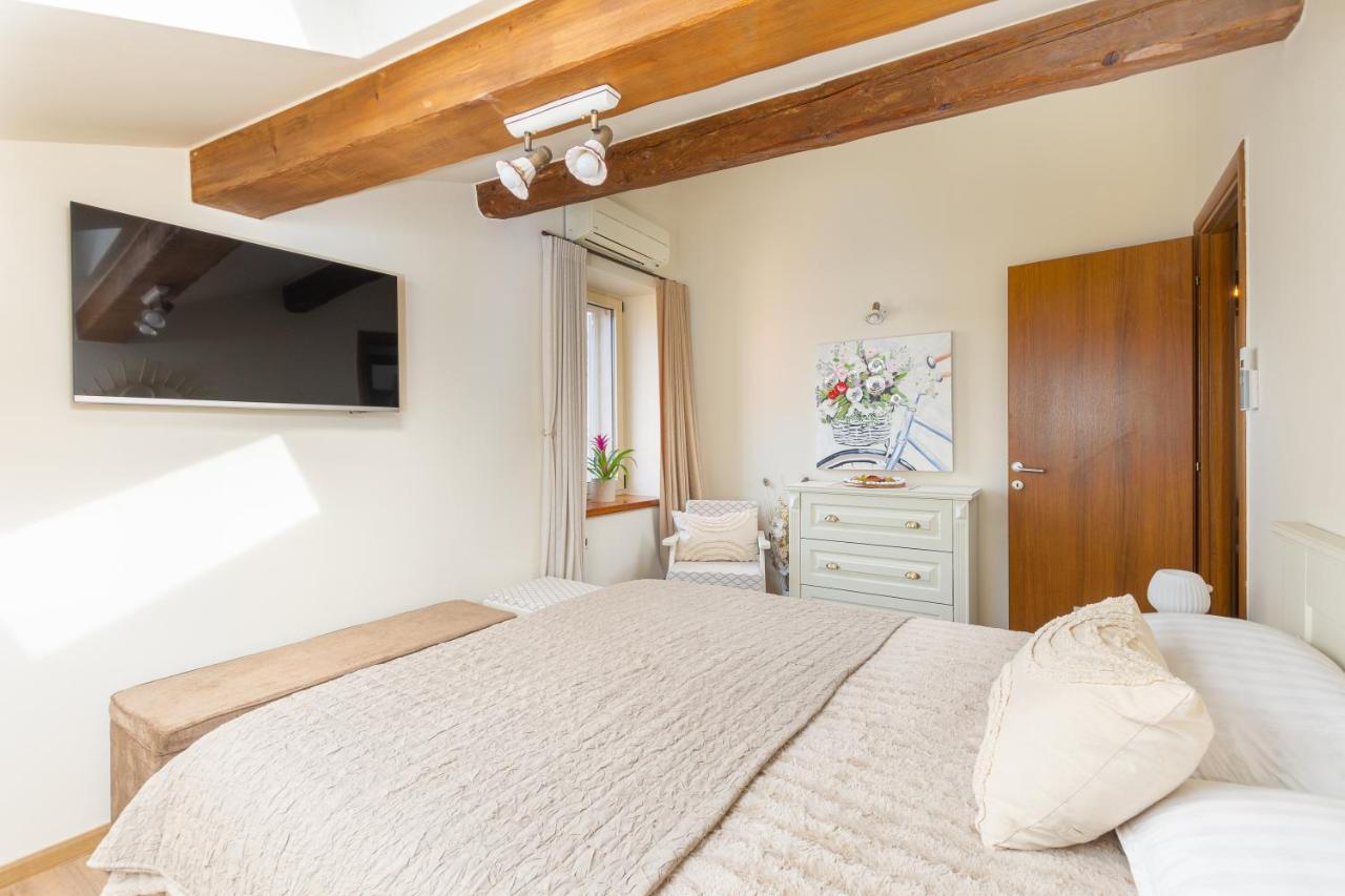 Exclusive Seafront Bacchus Apartment Poreč Eksteriør bilde